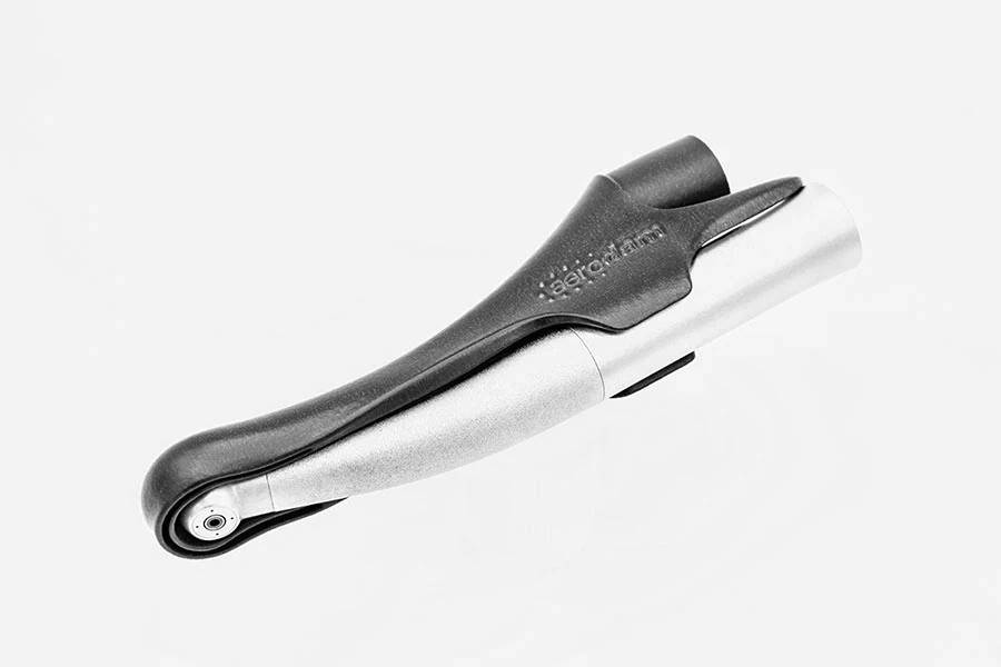 Aerodam mounted on an existing dental turbine